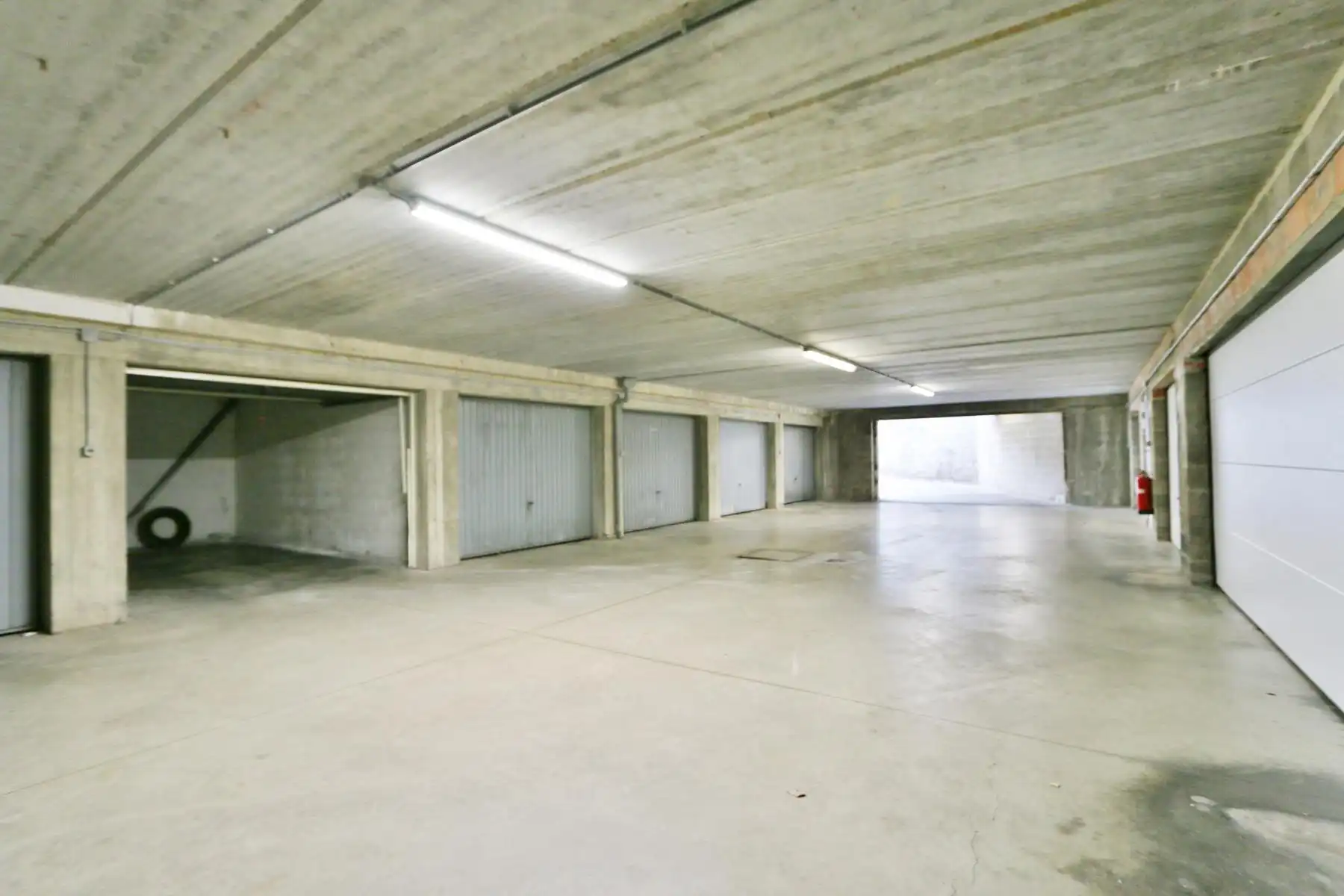 Garagebox - centrum stad - makkelijk bereikbaar - 13,67 m² foto 6