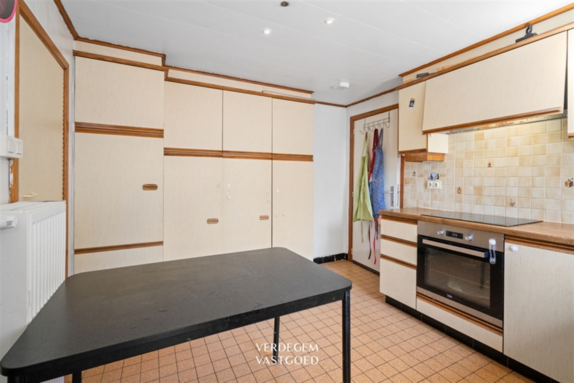 Huis met 3 slaapkamers, garage en tuin foto 9