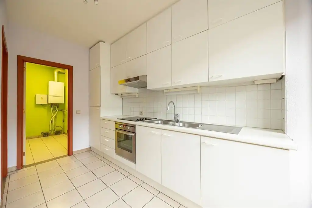 2 slpk-appartement met autostaanplaats in rustige woonwijk foto 5