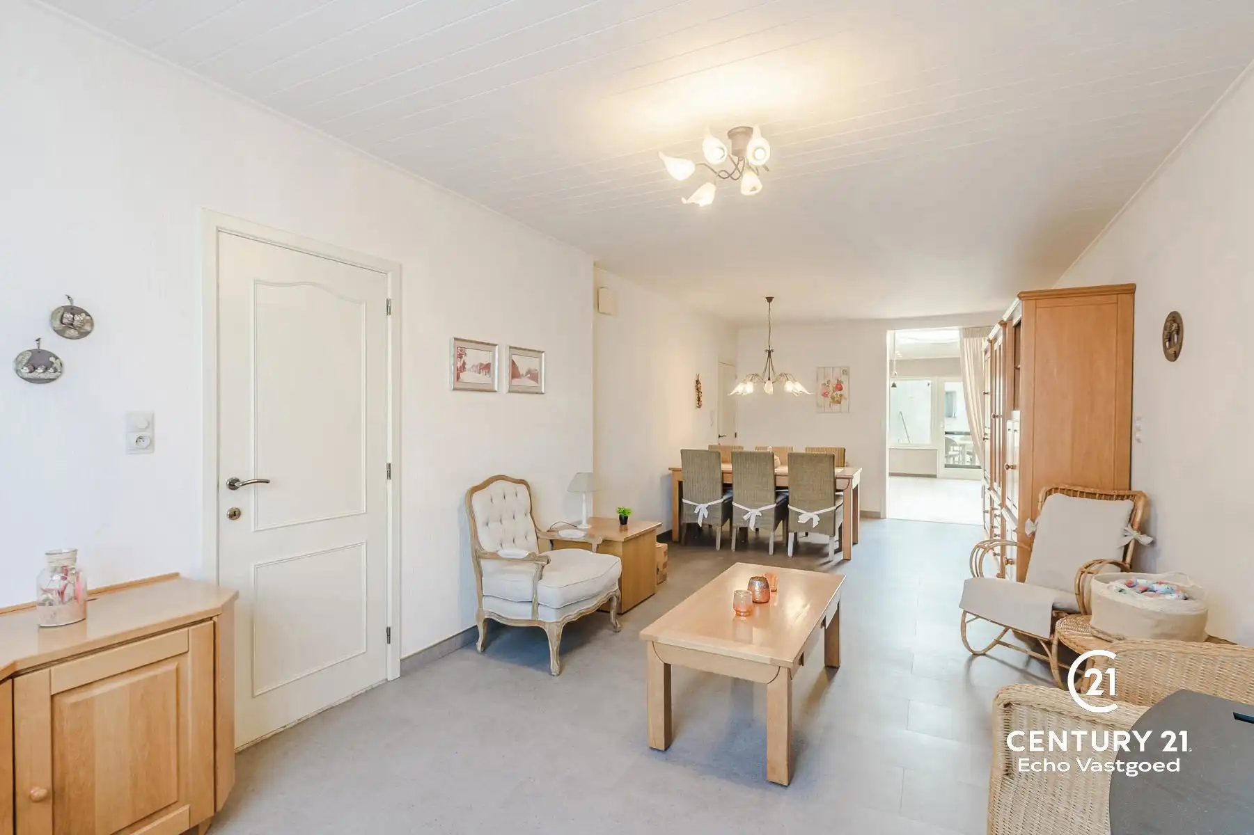 Charmante op te frissen woning met tuintje op topligging! foto 5