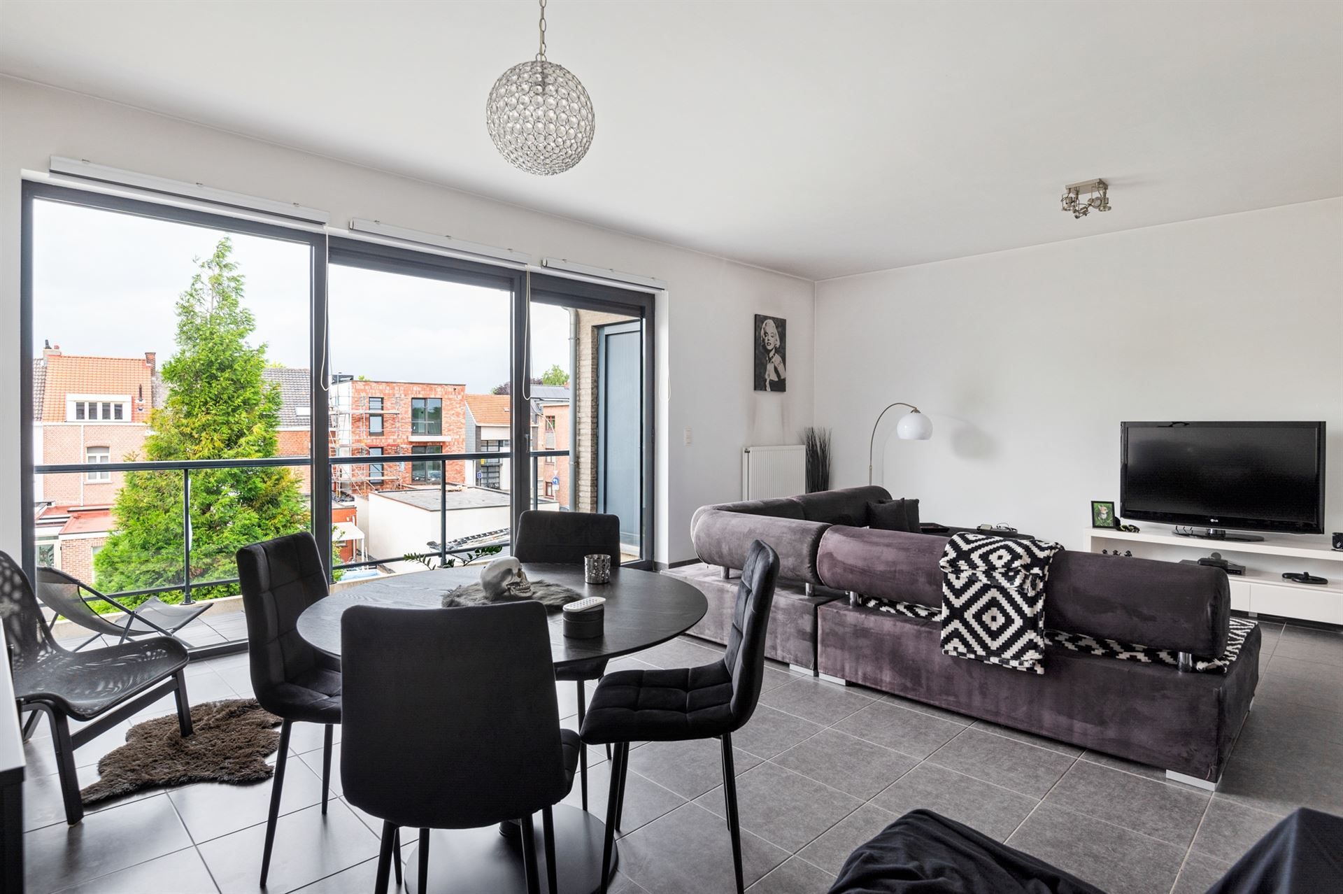 MOOI 3-SLPK-APPARTEMENT MET TERRAS EN GARAGE foto 4