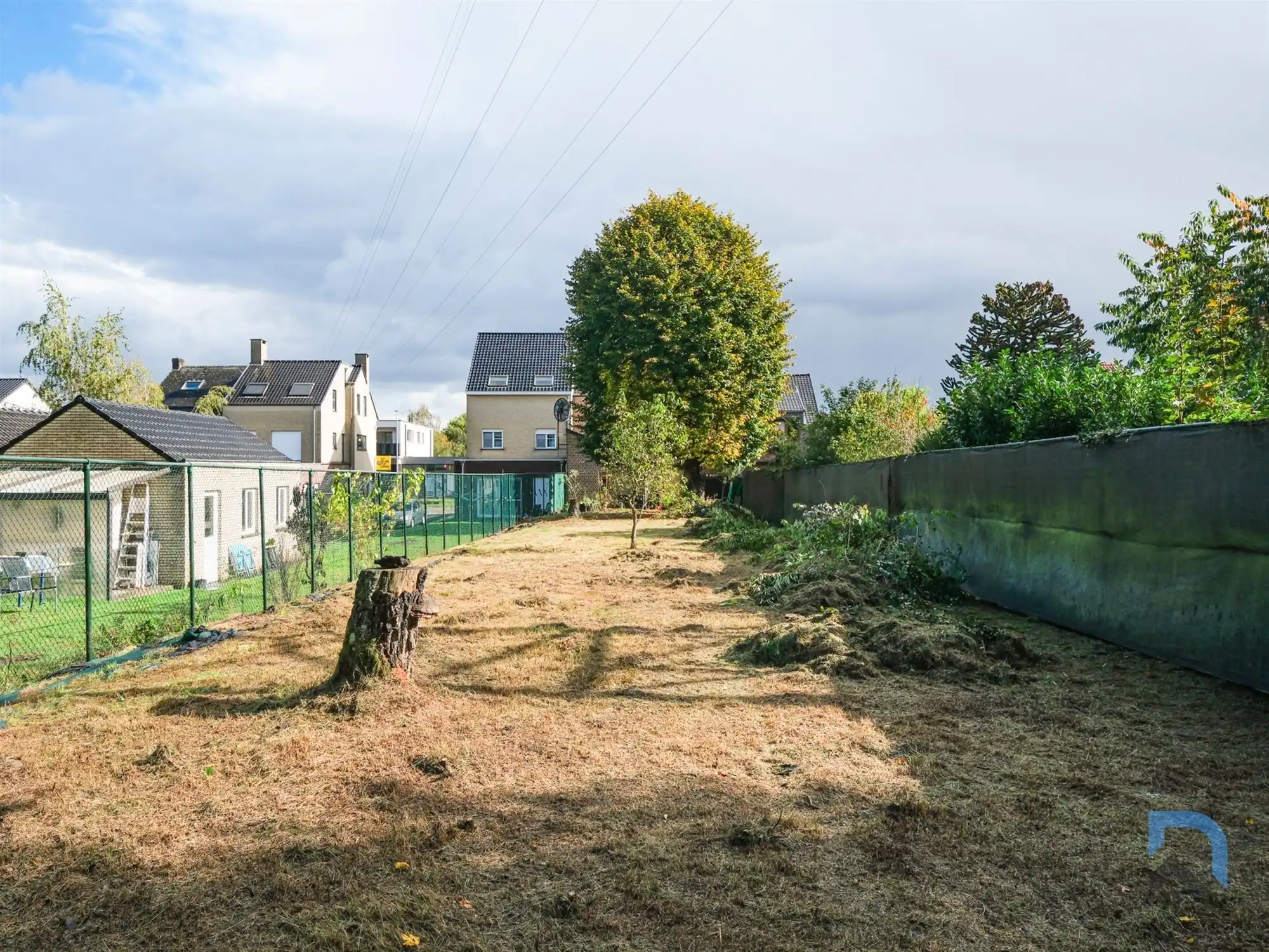 Woning op toplocatie met grote tuin foto 23