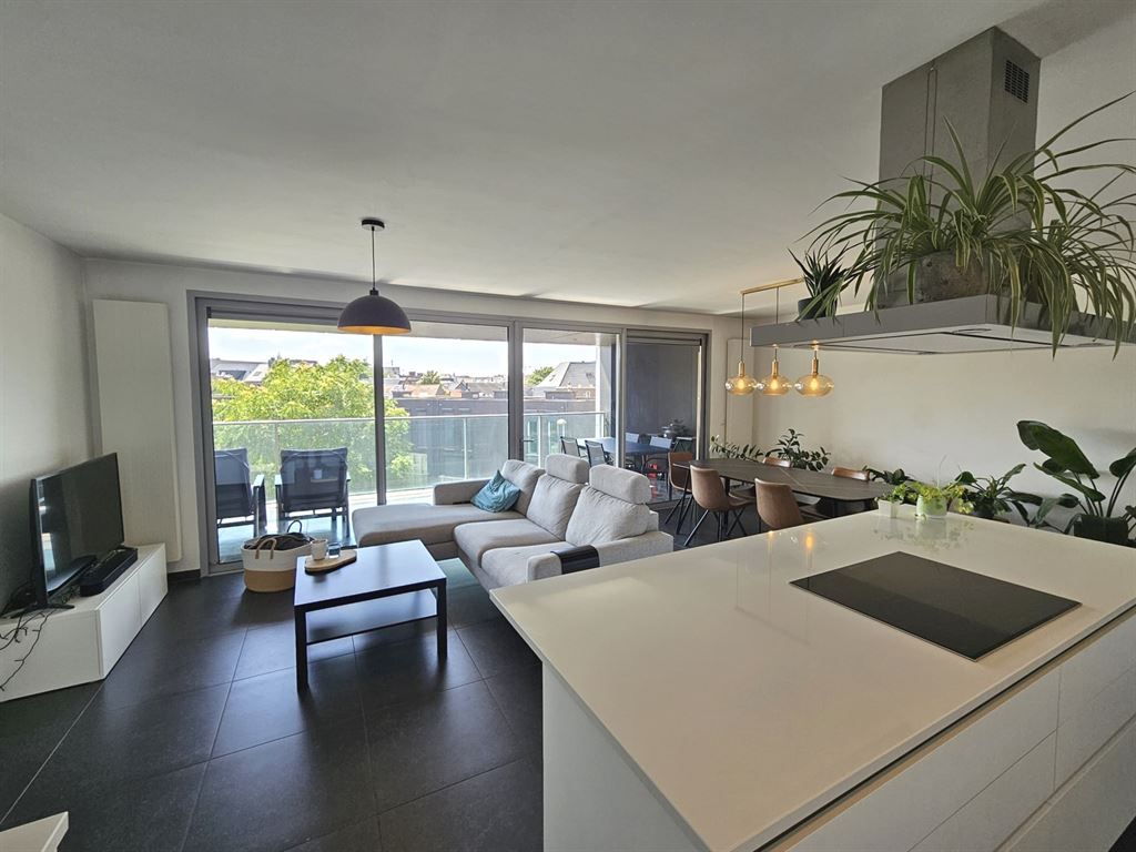 Recent appartement foto {{pictureIndex}}