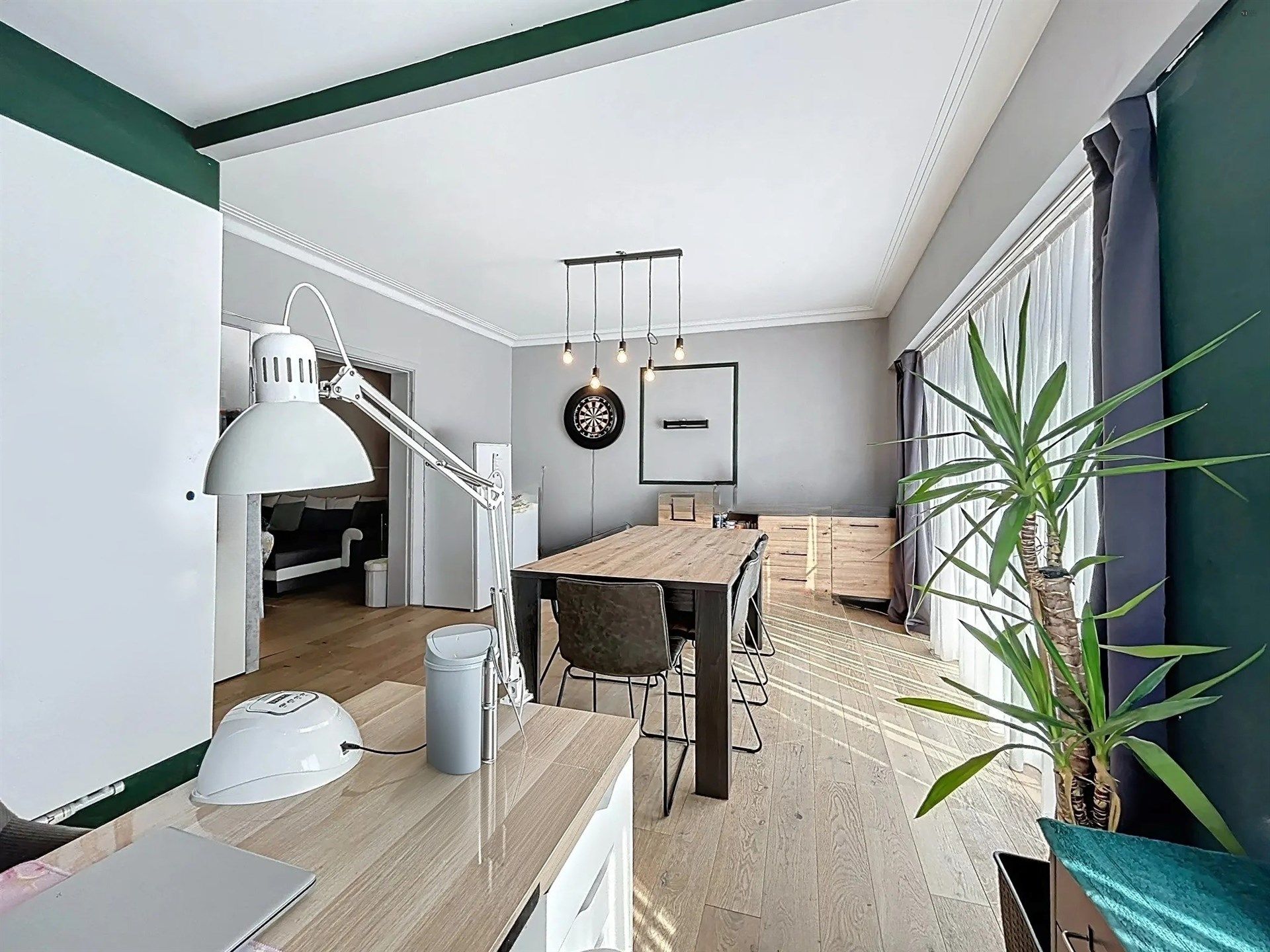instapklare gezinswoning met 4 slaapkamers, aparte studio en 3 badkamers op perceel van 453m²  foto 7