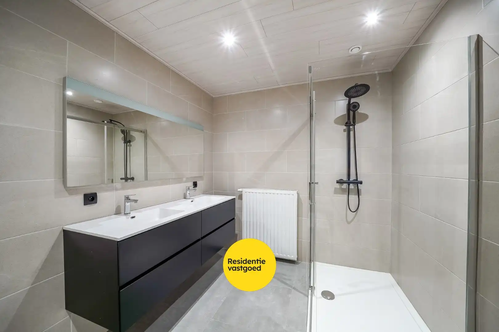 Gerenoveerde woning op een rustige locatie te Westkerke foto 9