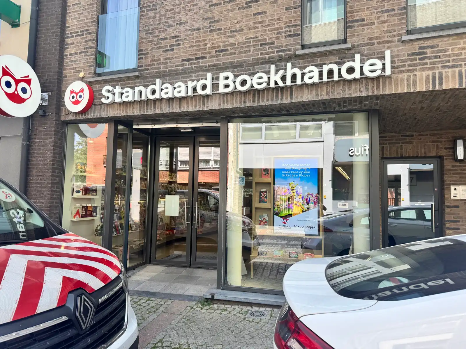 Opbrengsteigendom Standaard Boekhandel te koop foto {{pictureIndex}}