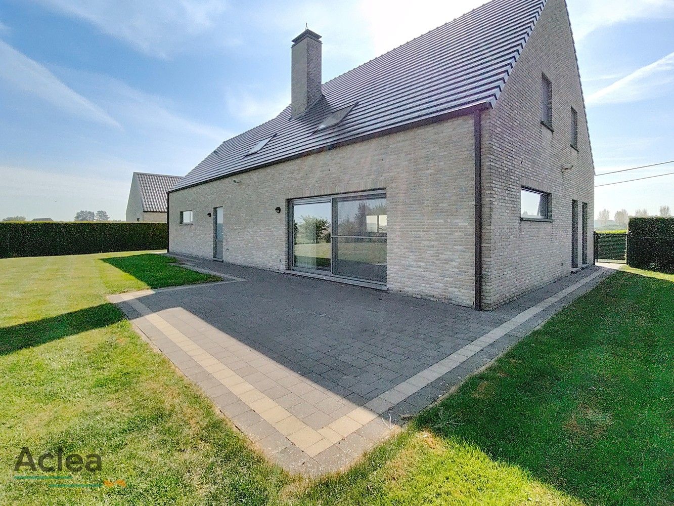 uitzonderlijk ruime landelijk gelegen woning foto 40