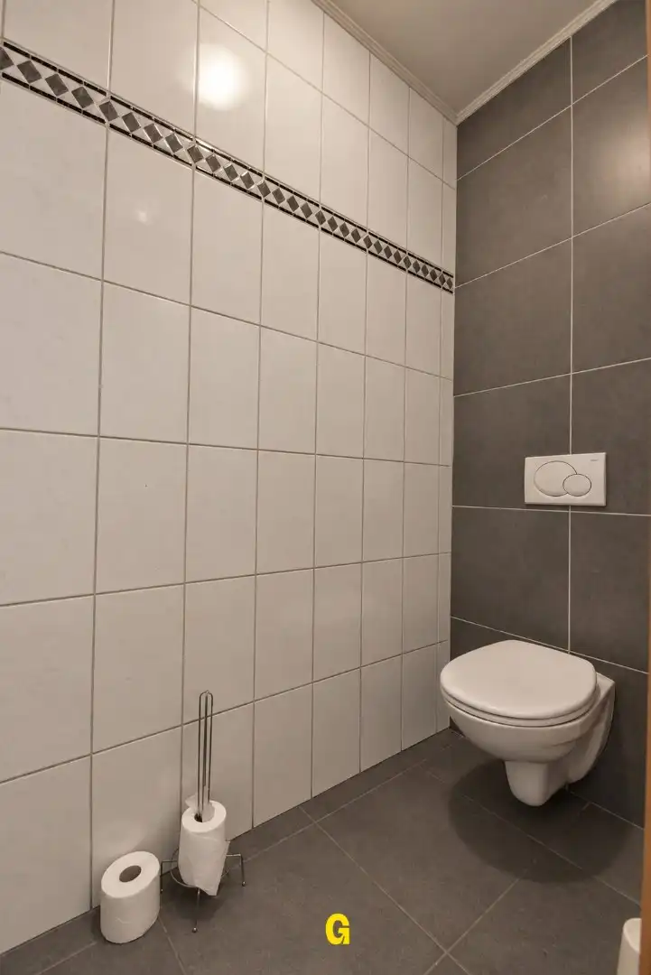 Ruim en degelijk gelijkvloersappartement met groot terras en tuintje   foto 17