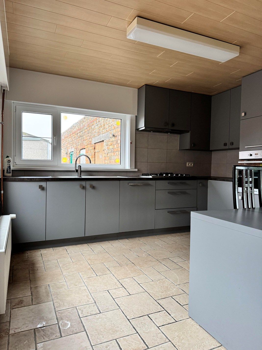 Alleenstaande woning met 3 slaapkamers te Ichtegem foto 8