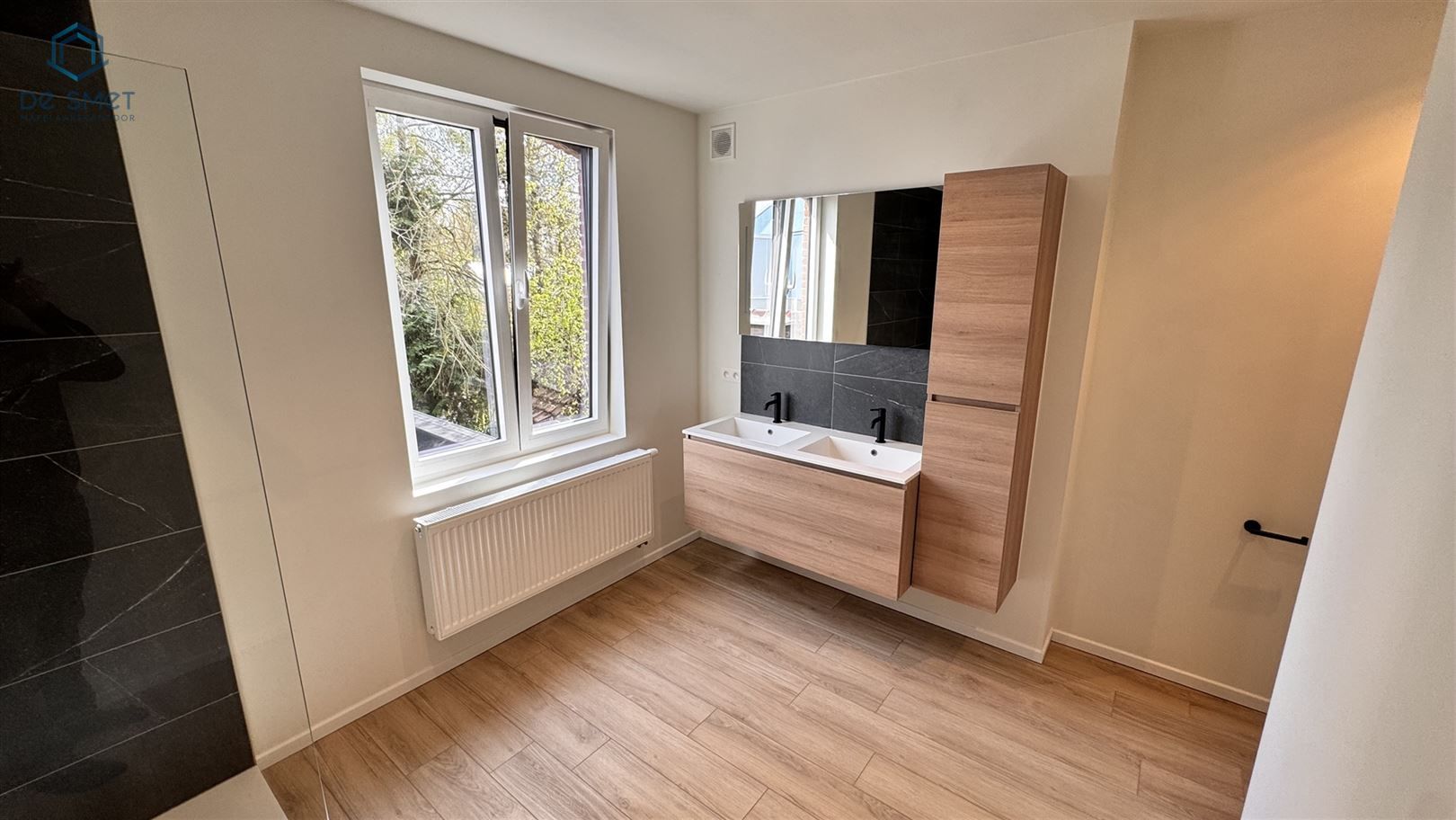 GERENOVEERDE WONING MET 3 SLP EN TUINTJE TE ZANDBERGEN foto 11