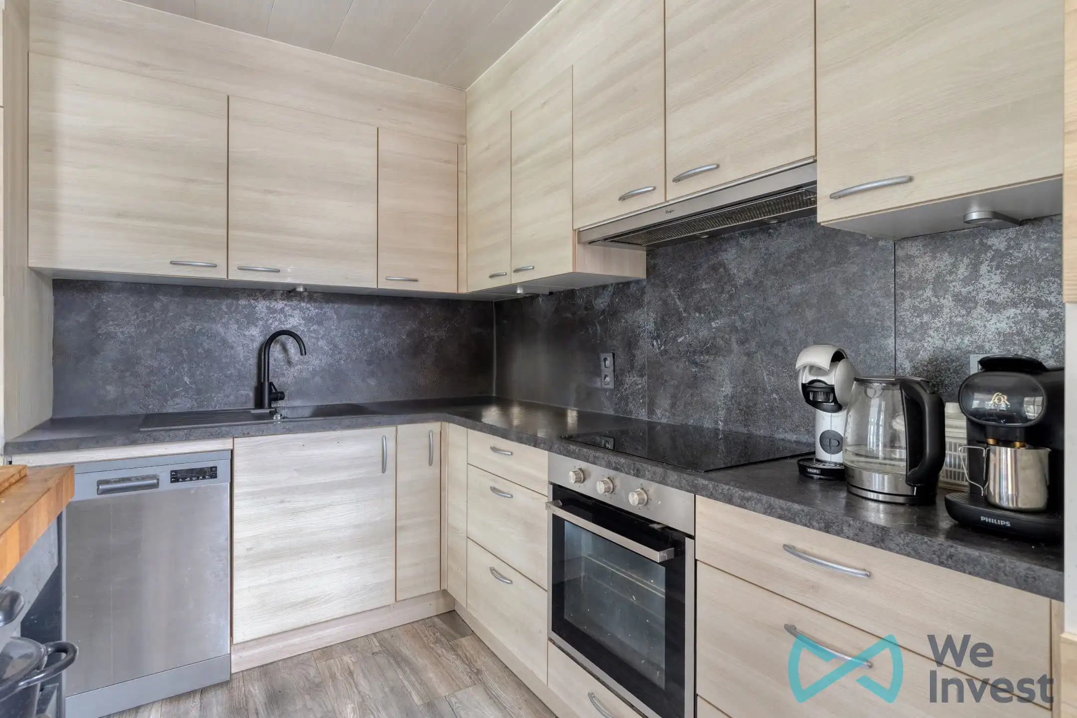 Vernieuwde woning met weiland en mogelijke praktijkruimte foto 8