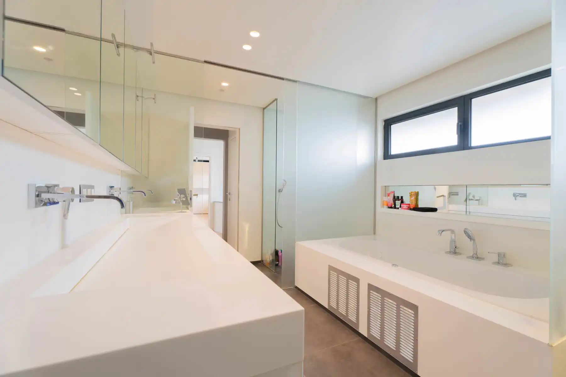 Woning Pajottegem – Parking voor camper, camion of marktwagen foto 9