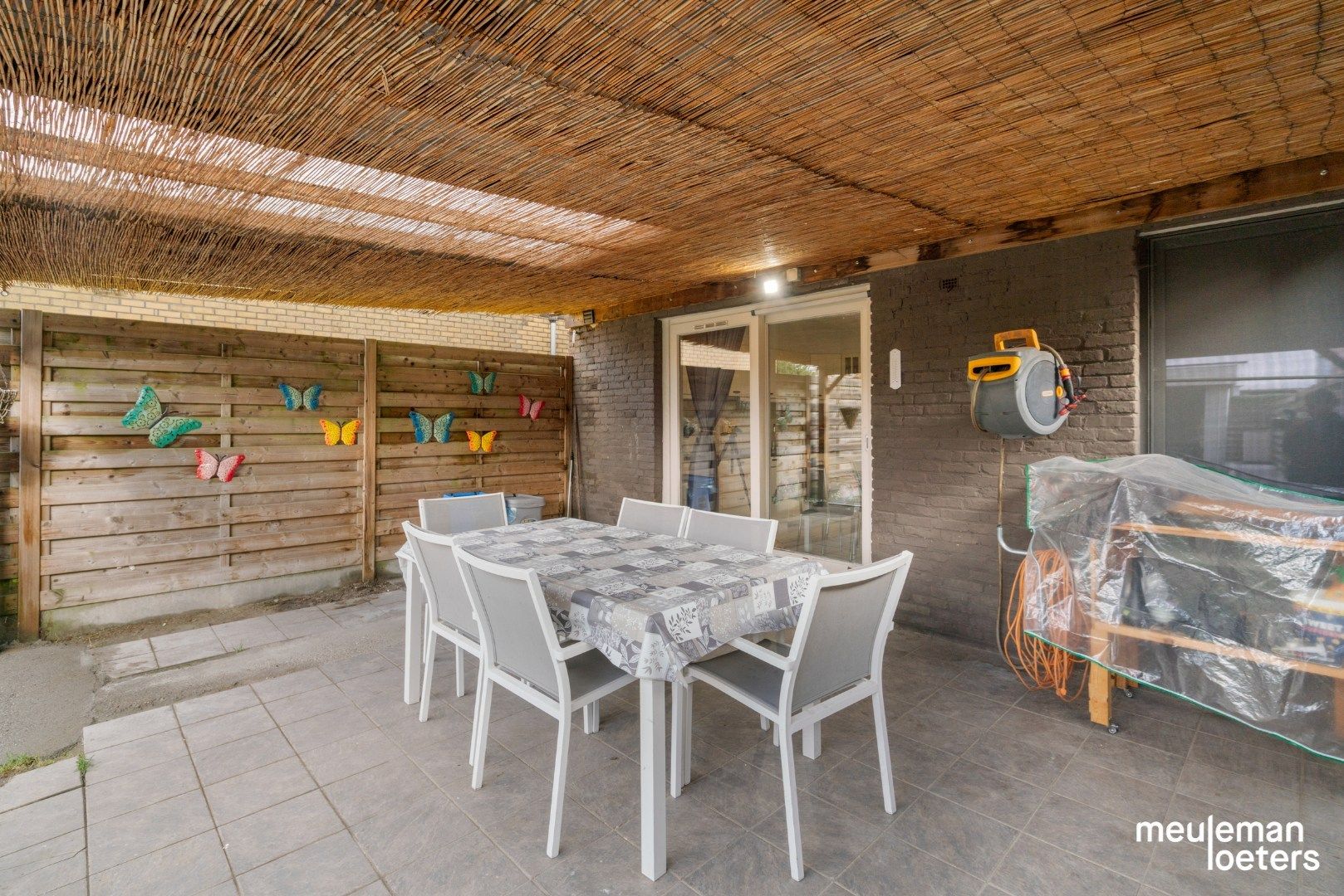 Gezinswoning met drie slaapkamers en inpandige garage  foto 17