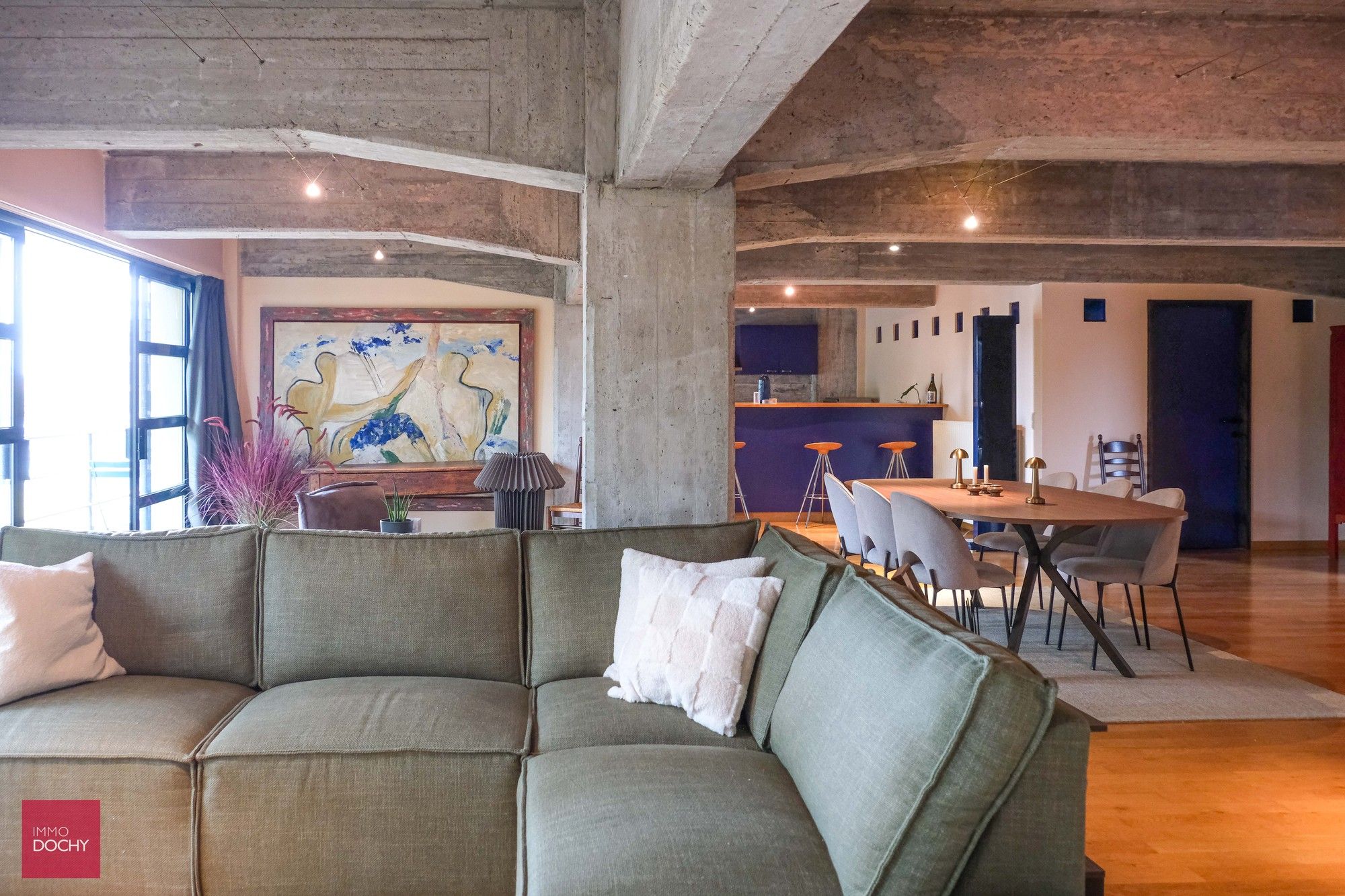 Ruime loft in voormalig fabrieksgebouw foto 18