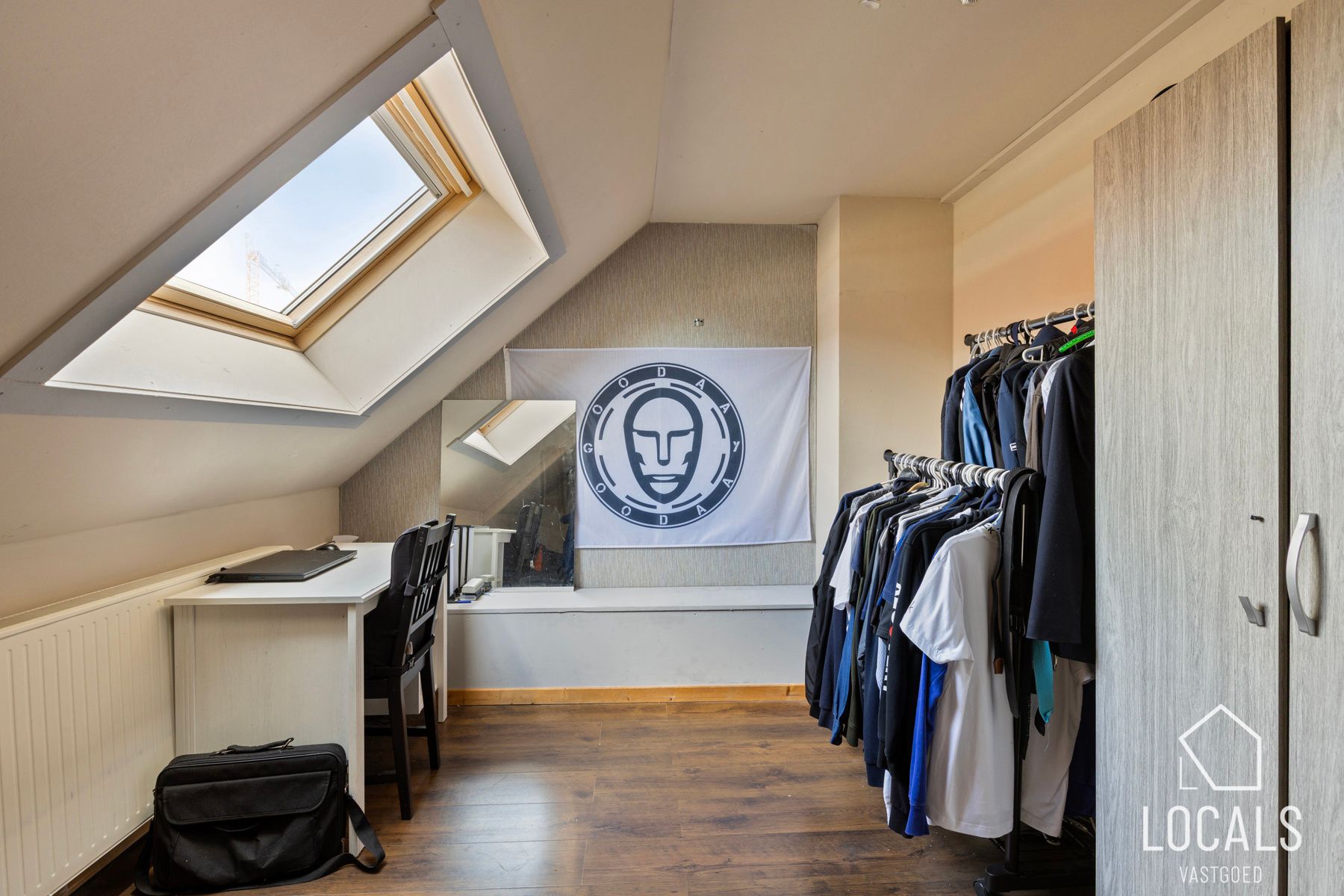 Instapklare woning met 5 slaapkamers en gezellig terras foto 17