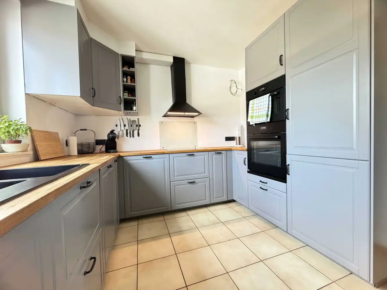 Instapklaar duplexappartement met 3 slaapkamers in residentiële woonomgeving foto 5