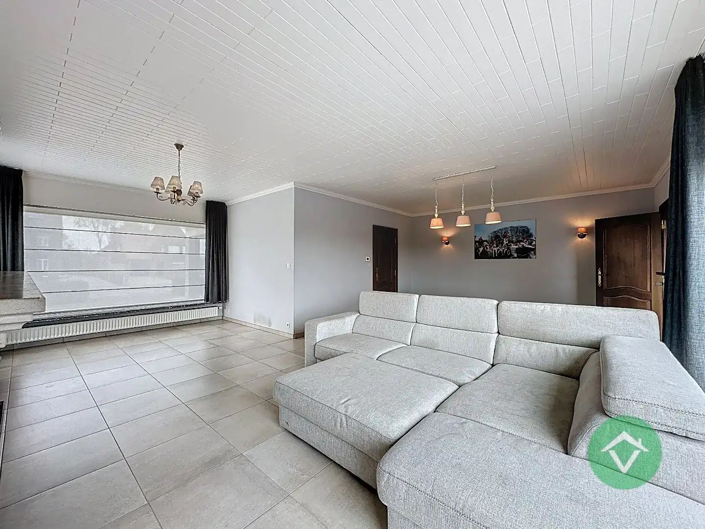 Statige bungalow op 1.811m² met landelijk zicht, drie slaapkamers en twee garages te Ichtegem foto 9