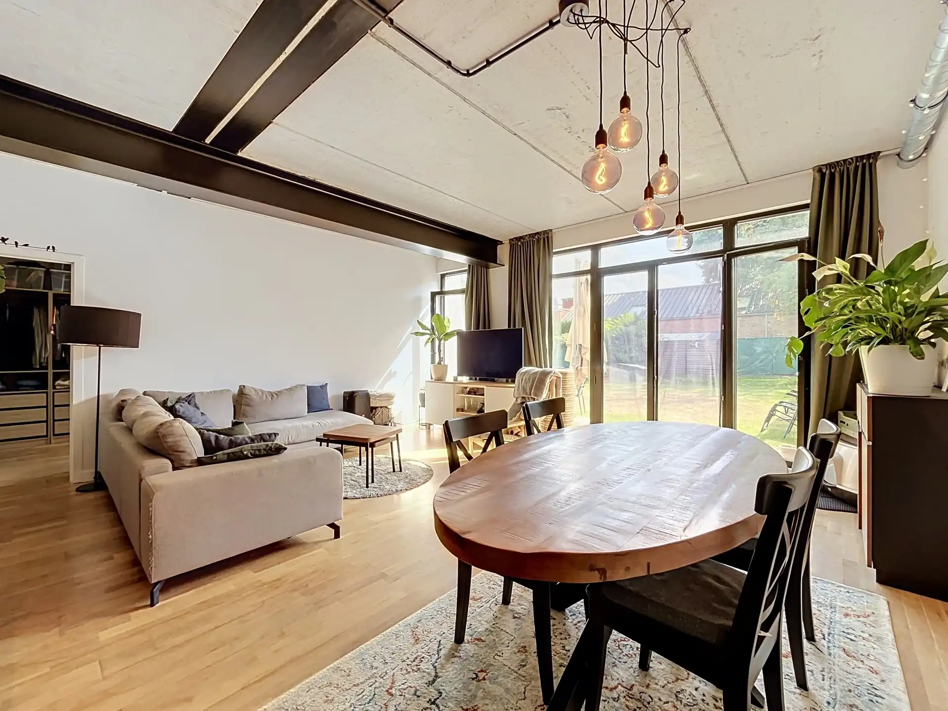 Modern gelijkvloers appartement met tuin van 200m²! foto 2