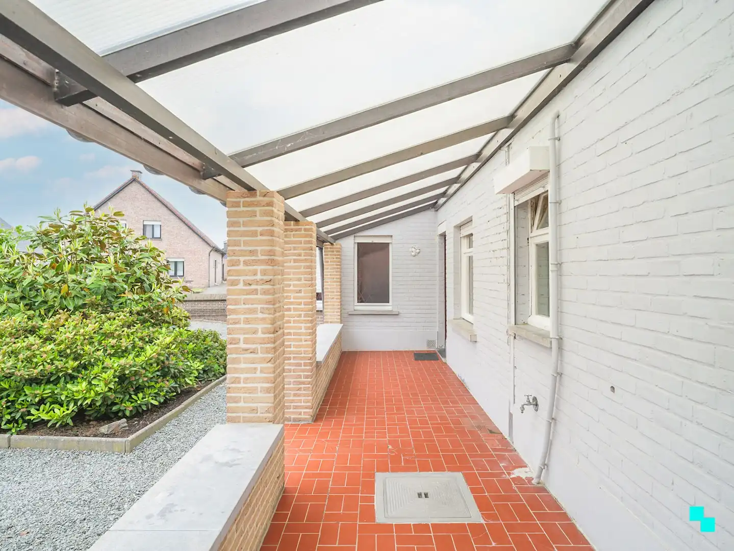 Ruime, te renoveren woning in het mooie Asper foto 23
