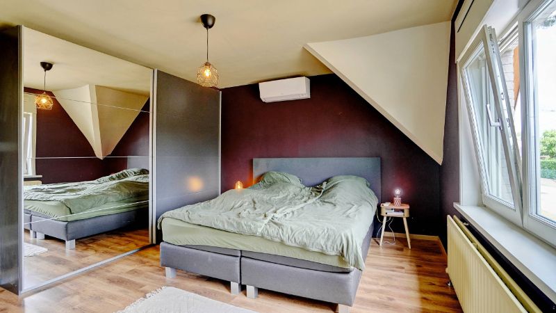 Charmante gerenoveerde woning van 166m² op 6 are 47 ca foto 8