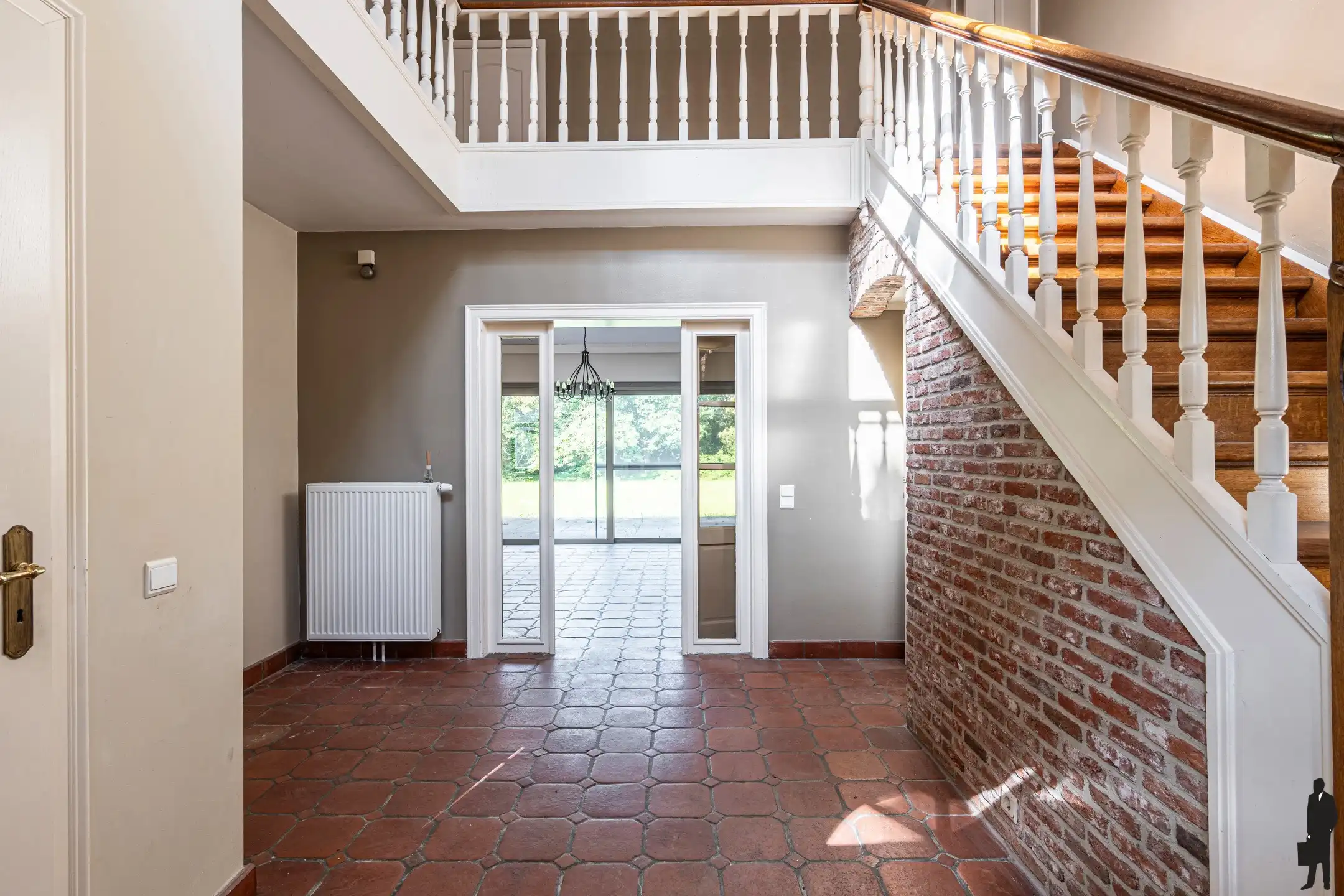 Karaktervolle villa op perceel van ca. 3.017 m² foto 3