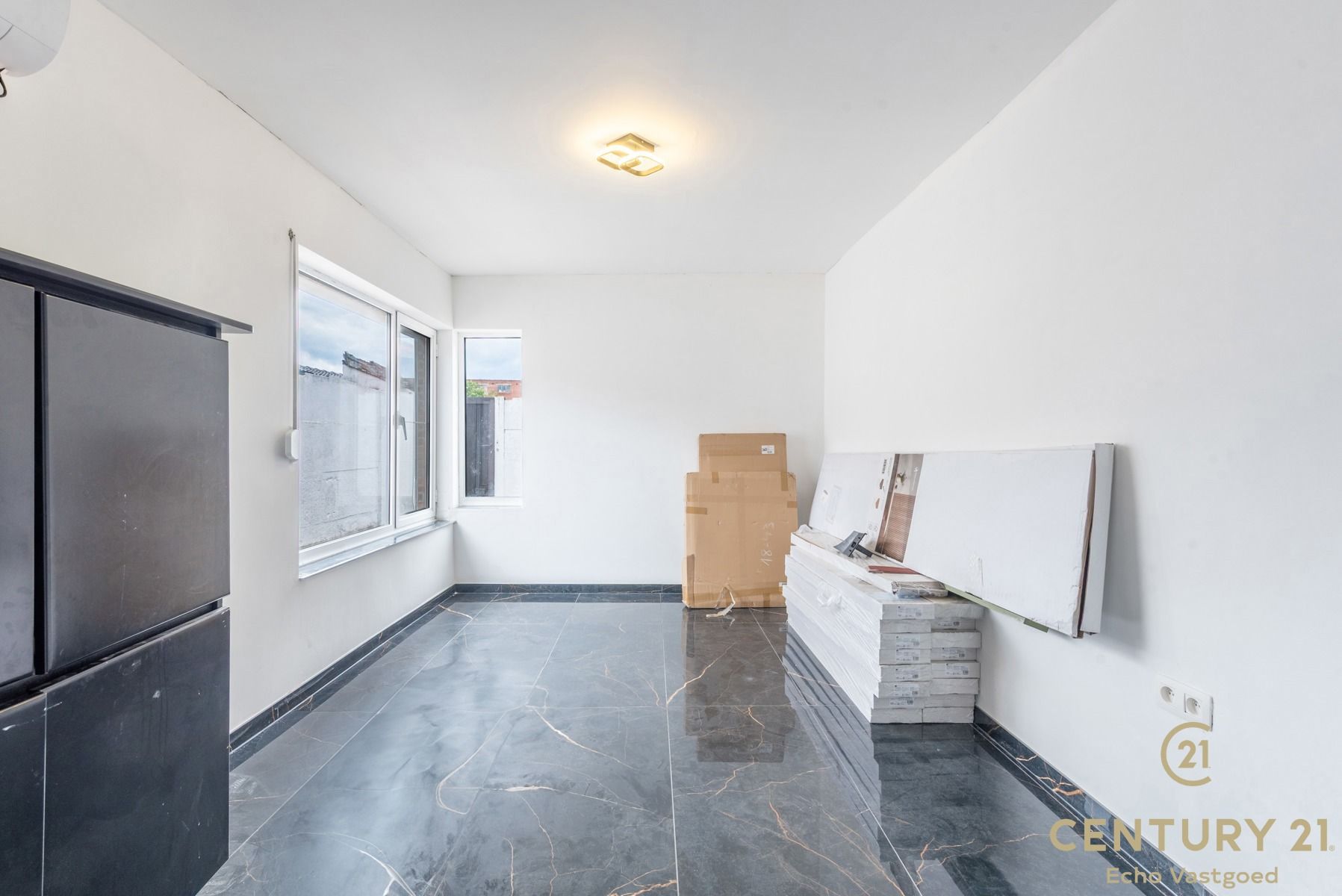 Gerenoveerde, energiezuinige woning met grote tuin én garage foto 10