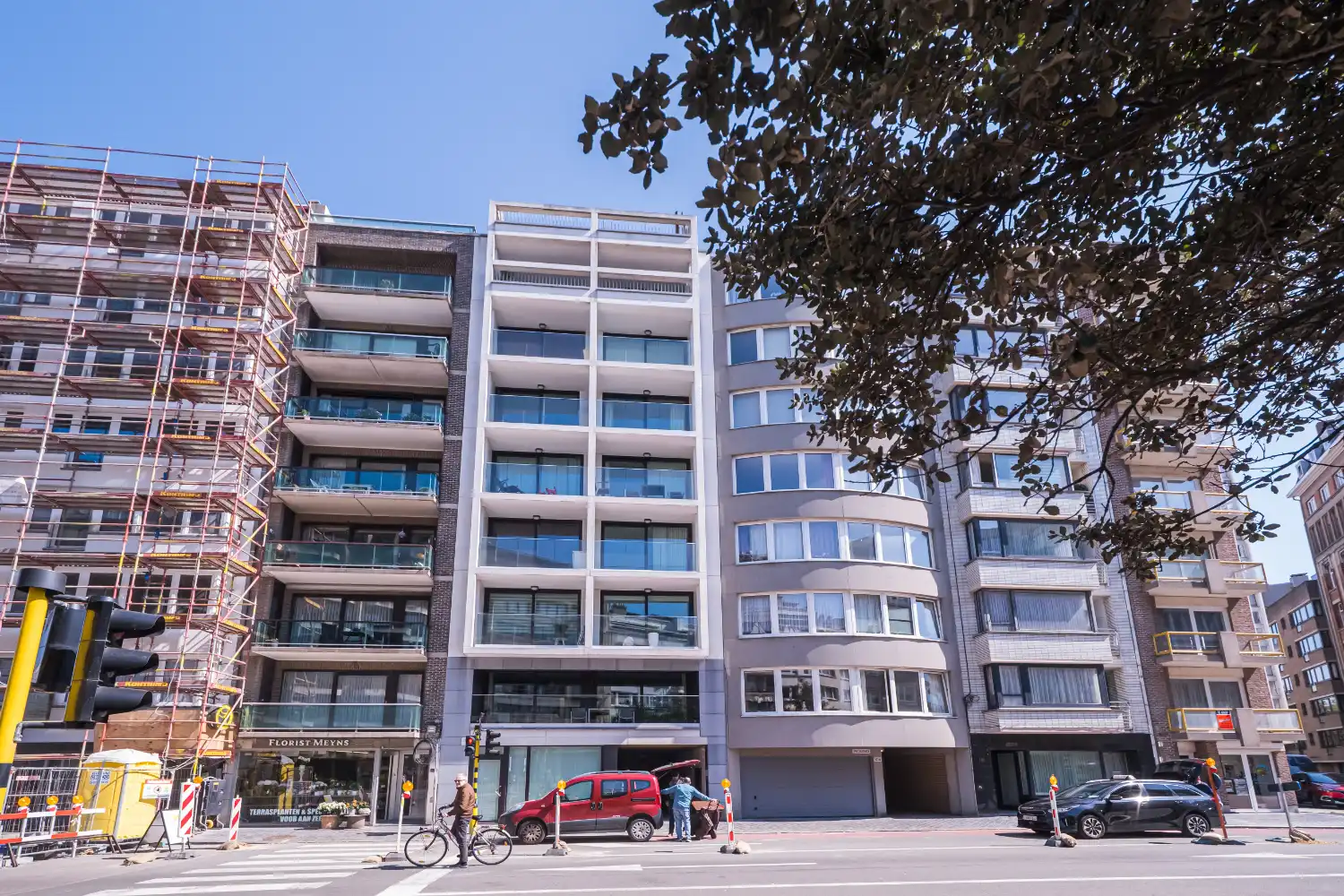 Ruim en jong appartement op centrale ligging! foto 37
