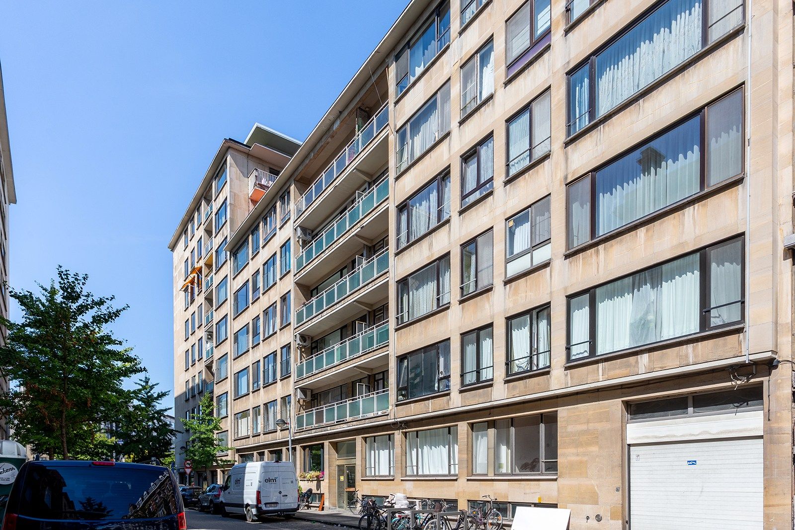 Instapklaar appartement met ruim terras  foto 25