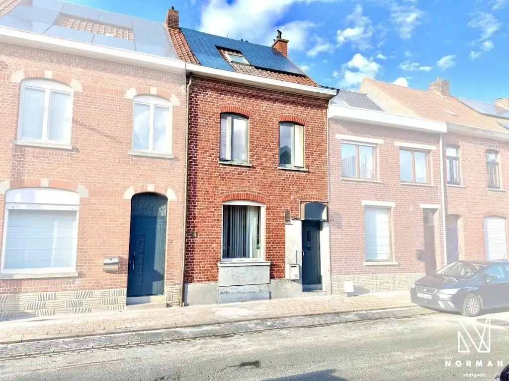 Woning met 3 slaapkamers, tuin en uitweg met garage te koop in Gullegem! foto 18