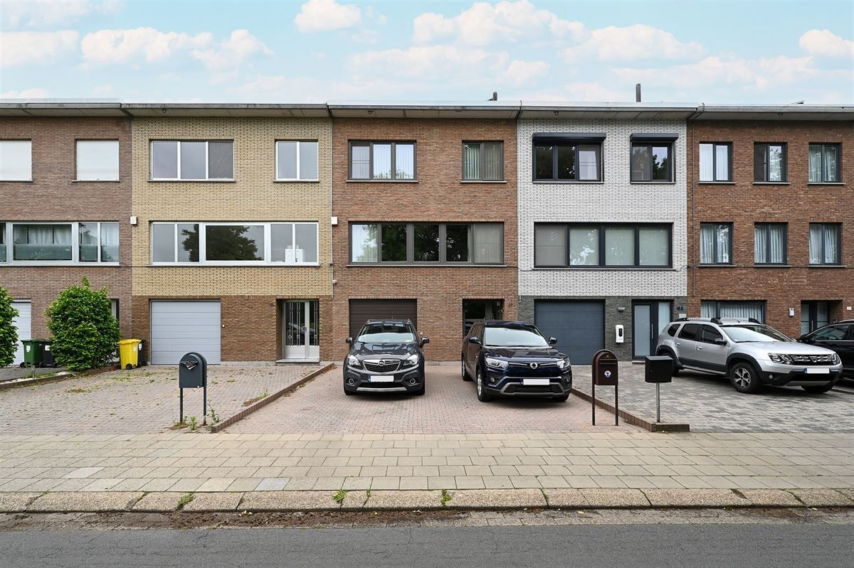 Goed onderhouden woning op toplocatie foto 3