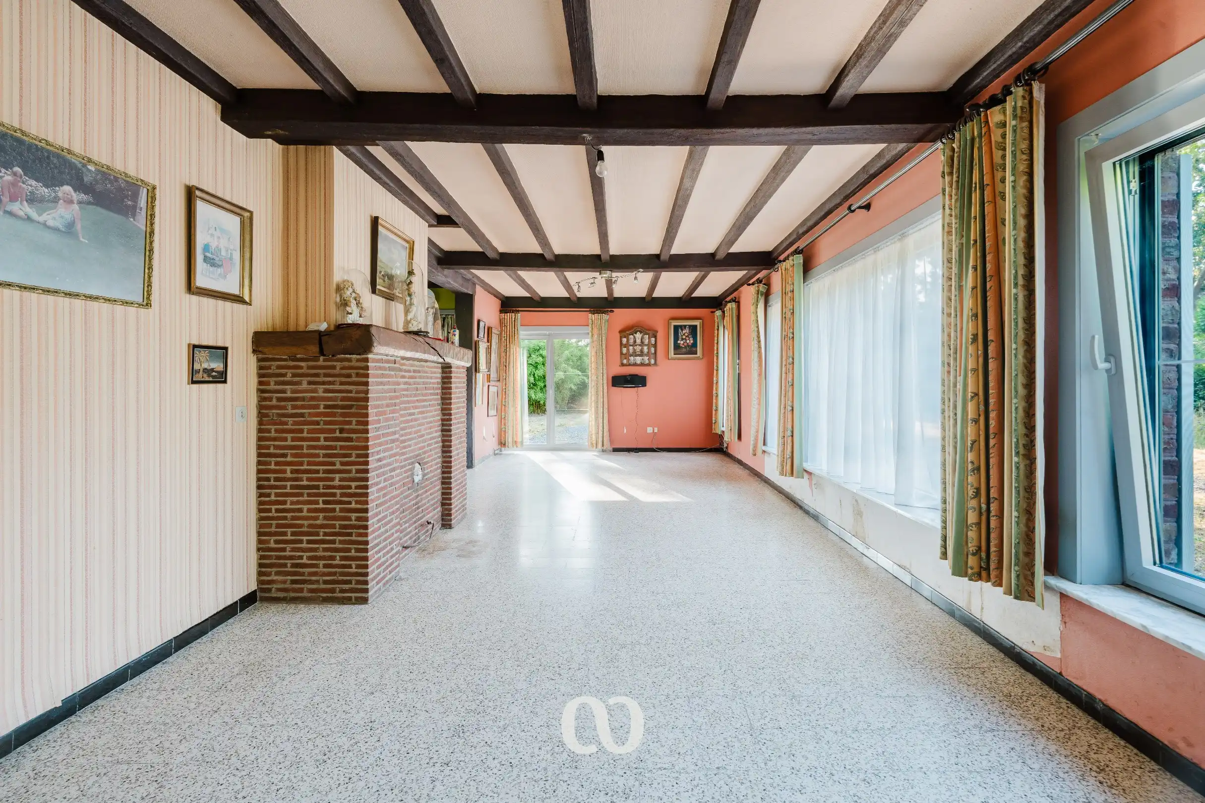 Renovatiewoning met prachtig uitzicht over agrarisch gebied foto 5