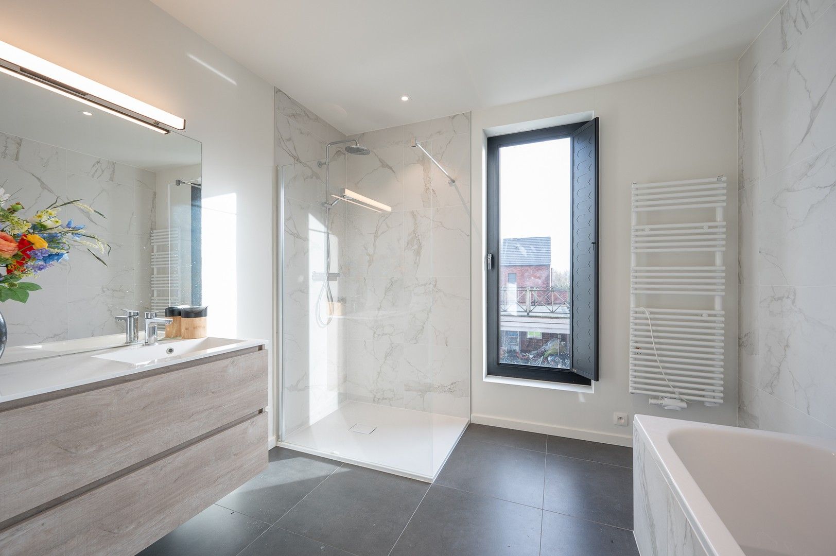 Alleenstaande moderne villa gelegen in een rustige residentiële omgeving te Knokke foto 18