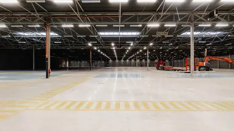 bedrijfsgebouw te huur foto 7