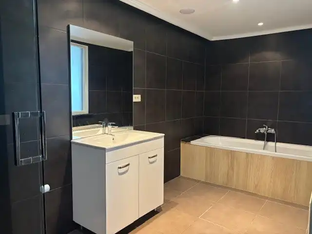 Instapklare woning met 4 slaapkamers, tuin en kleine garage met landelijk zicht  (energielabel B)! foto 4