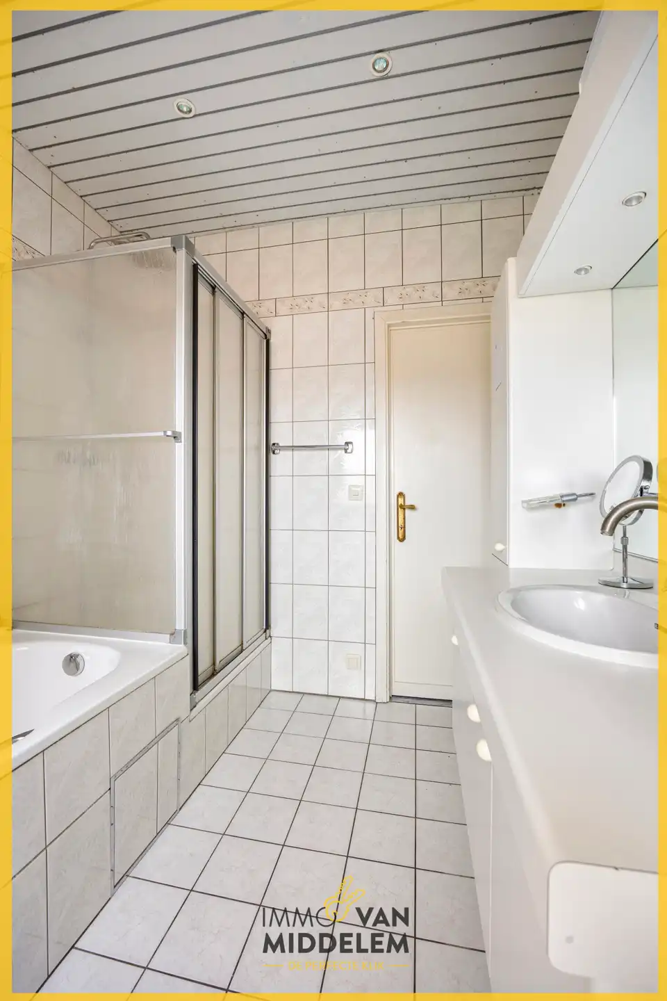 RUIME WONING MET 6 KAMERS EN GROTE TUIN foto 12