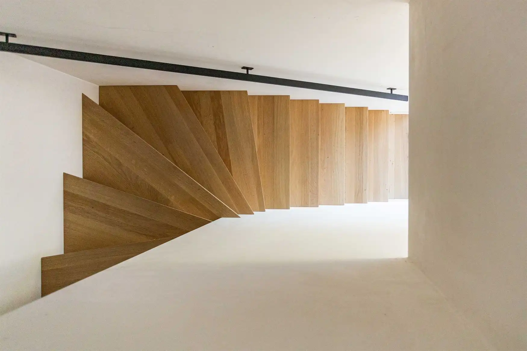 Stijlvolle & lichtrijke woning met schitterende zichten foto 14