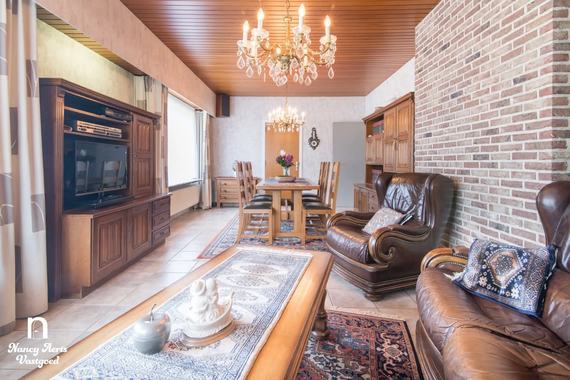 Uitstekend onderhouden split‑level woning in groene omgeving foto 7
