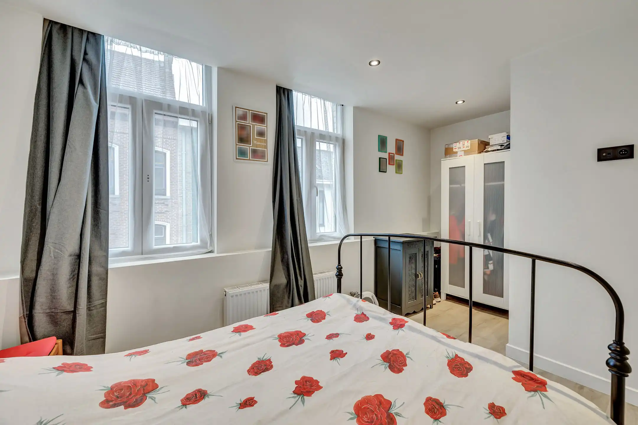 Gerenoveerd appartement met 2 ruime slaapkamers foto 12