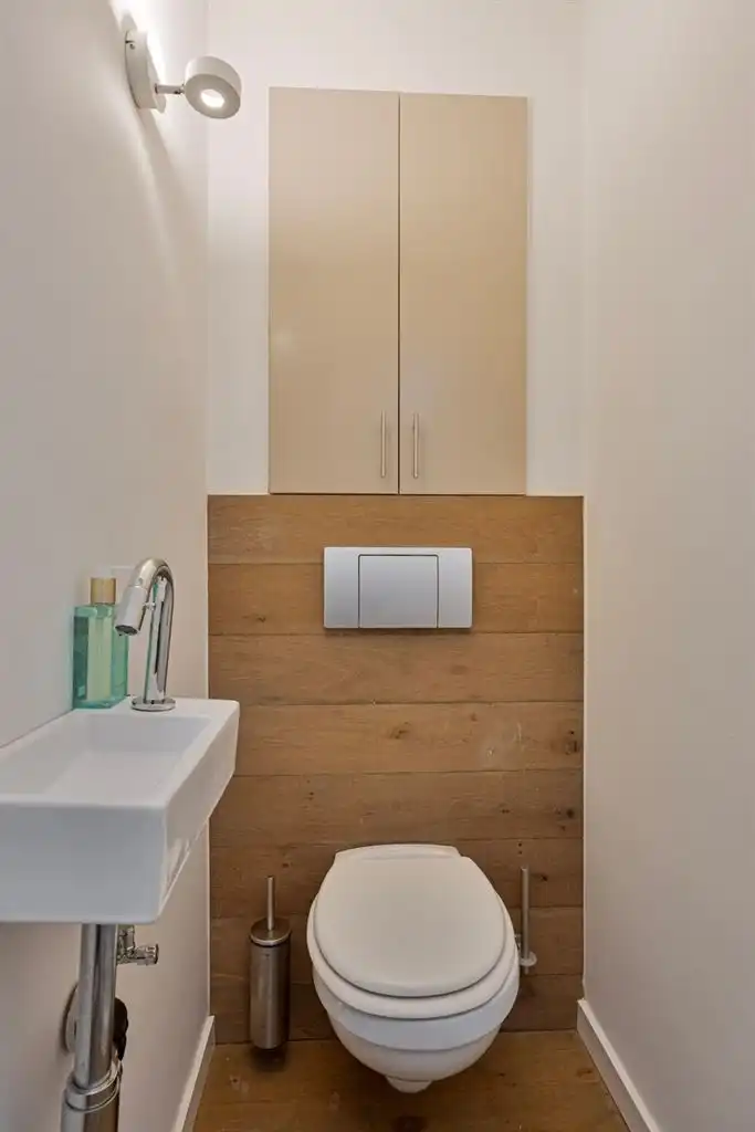 Gezellig, gerenoveerd 1-slaapkamerappartement met dressing/bureelruimte op een toplocatie nabij de Markt van Maaseik. foto 15