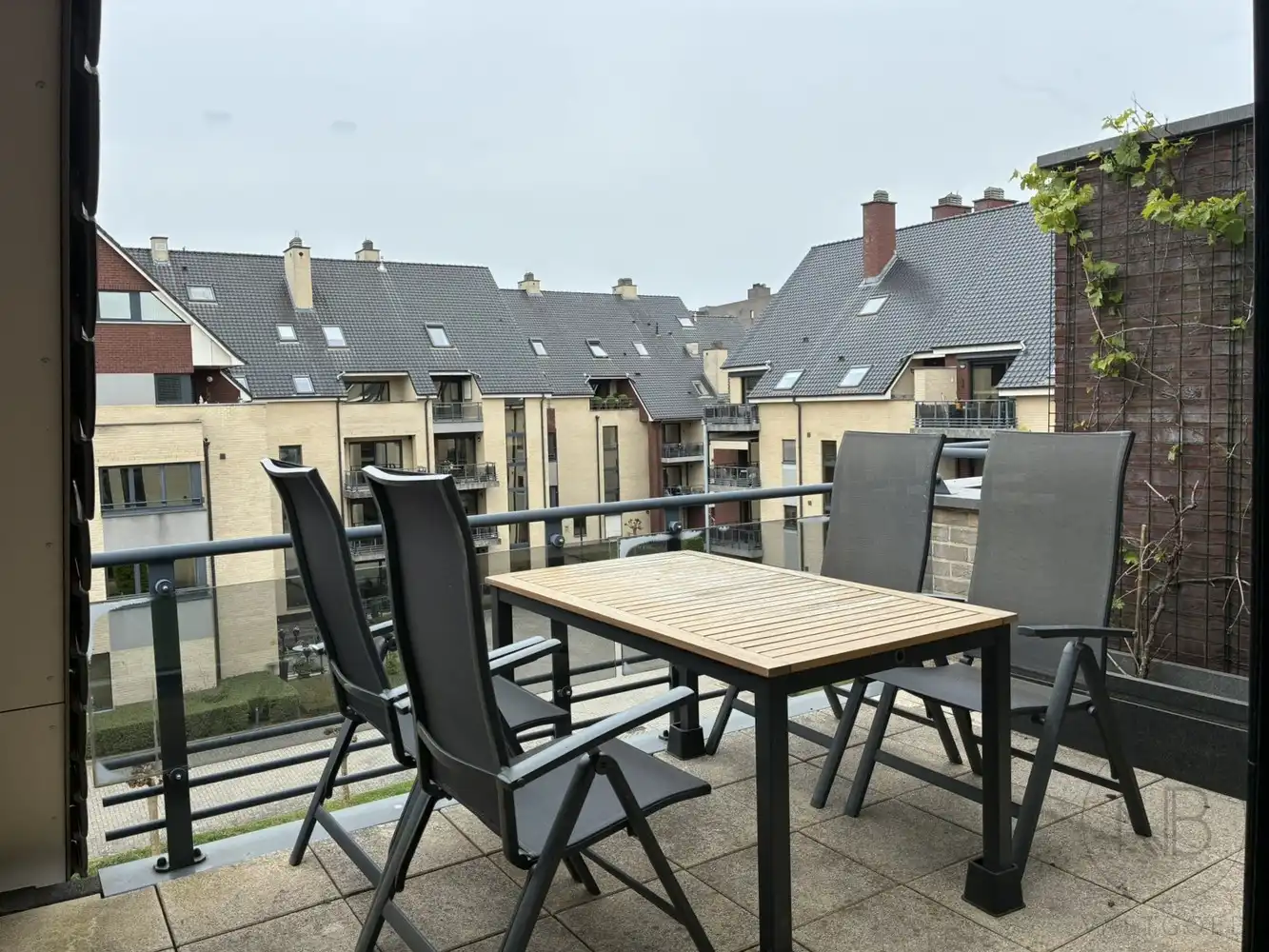 Duplex appartement in Genk centrum foto 7