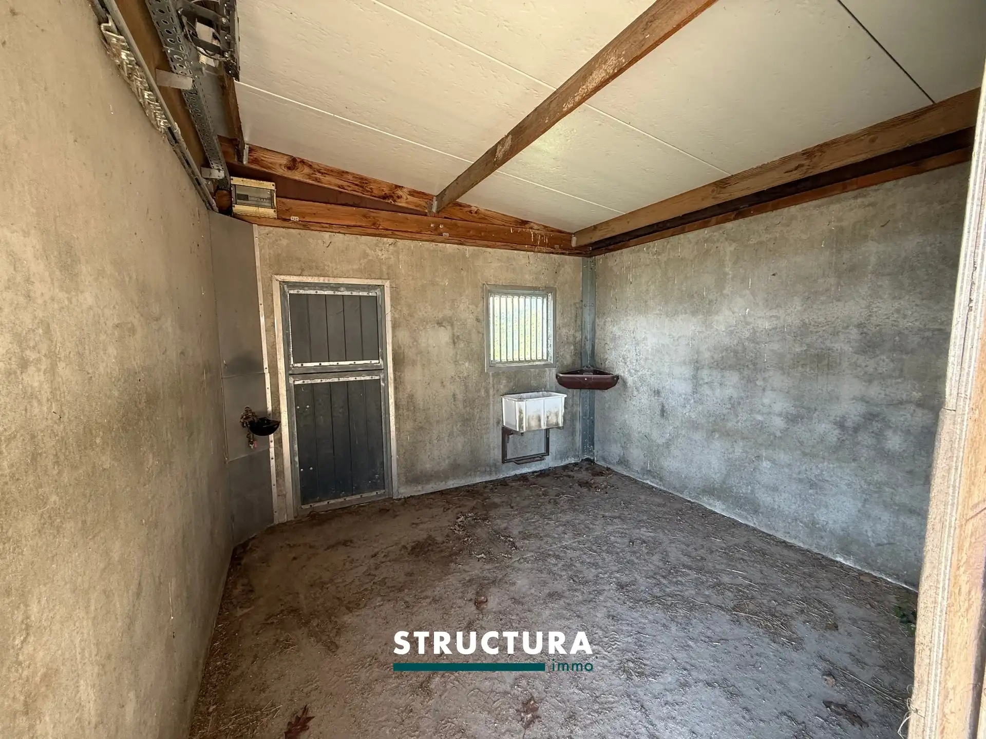 Gerenoveerde woning met weide en paardenstal foto 28