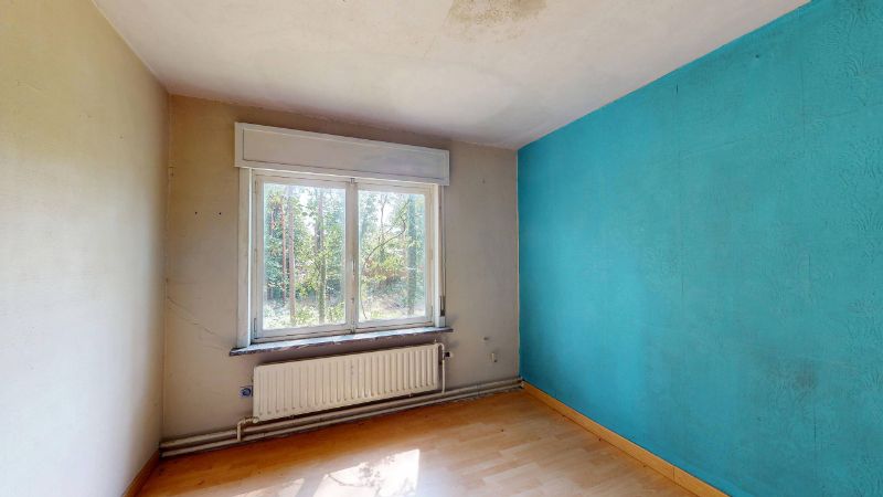 Rustig en gunstig gelegen te renoveren villa van 375m² op 48 are foto 11