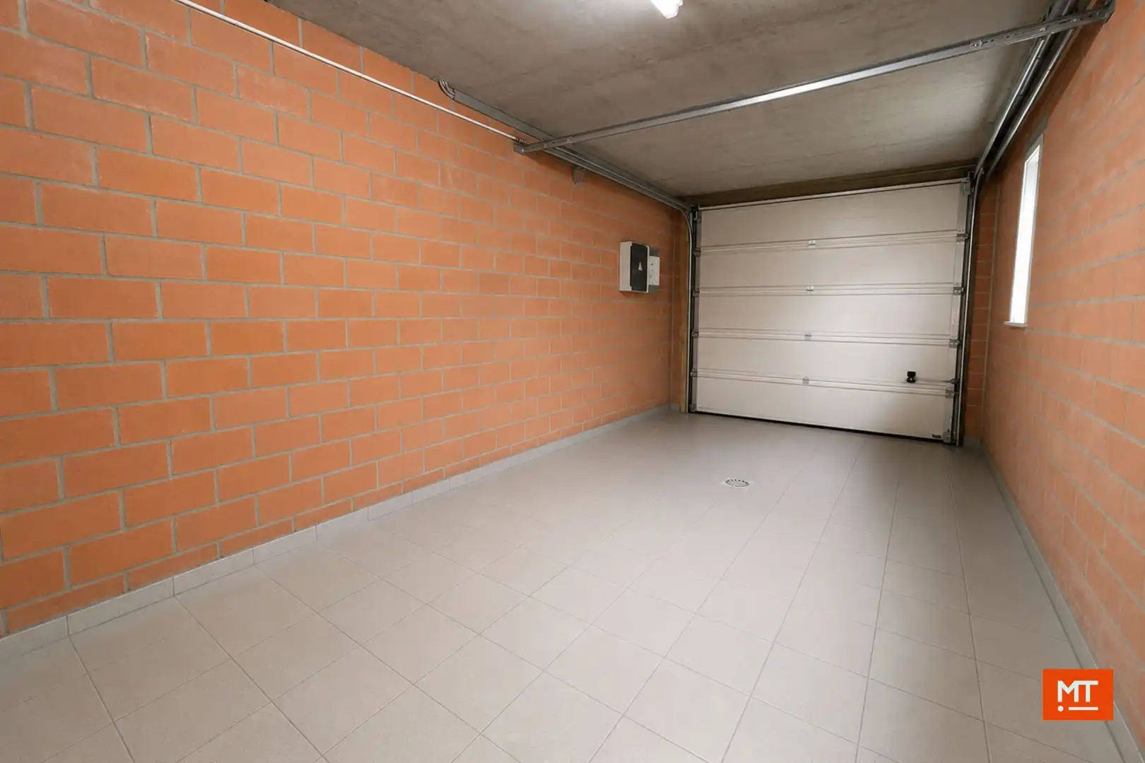 Woning te huur met 3 slaapkamers, tuin en garage te Heule foto 10