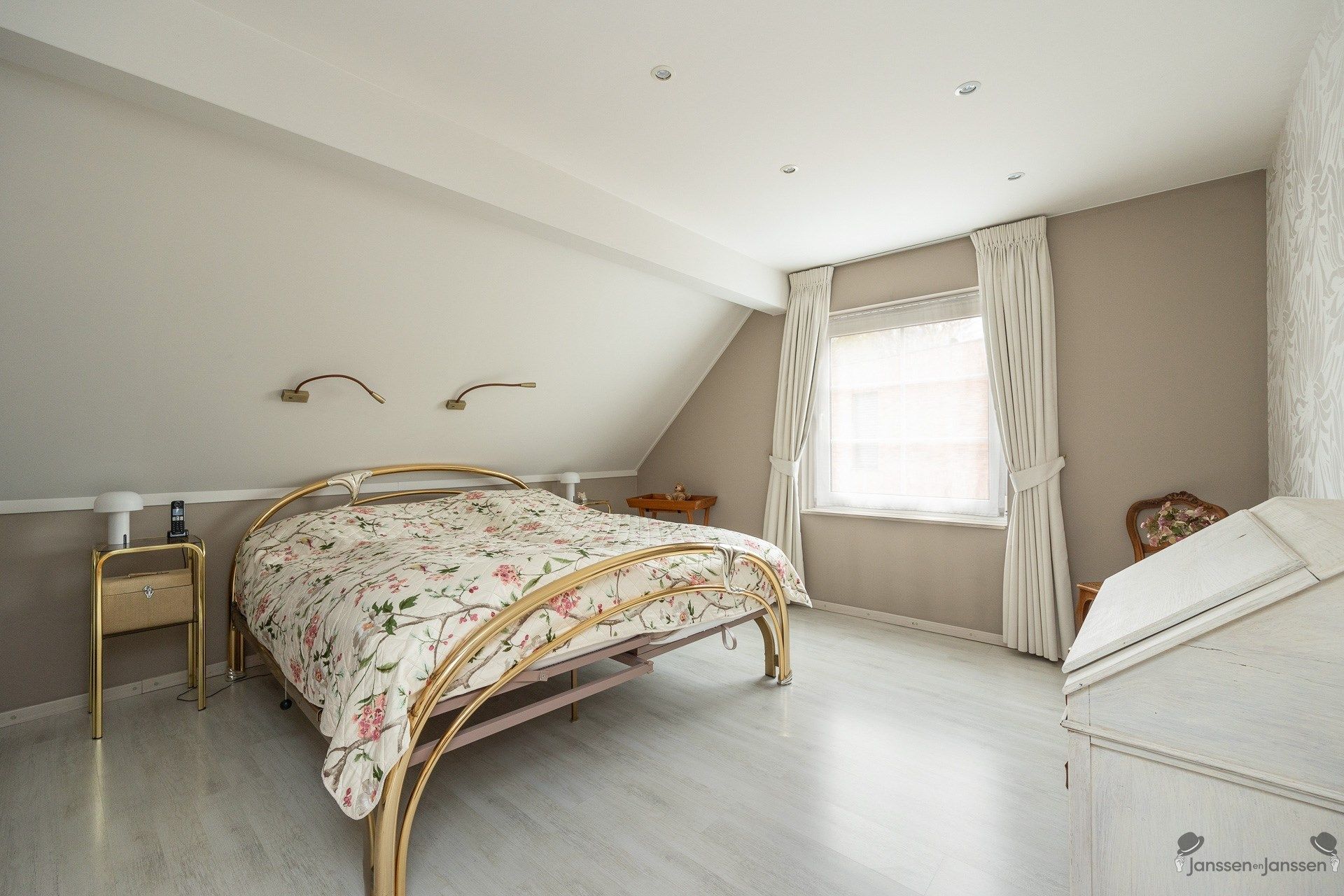 Energiezuinige instapklare woning met royale tuin foto 8