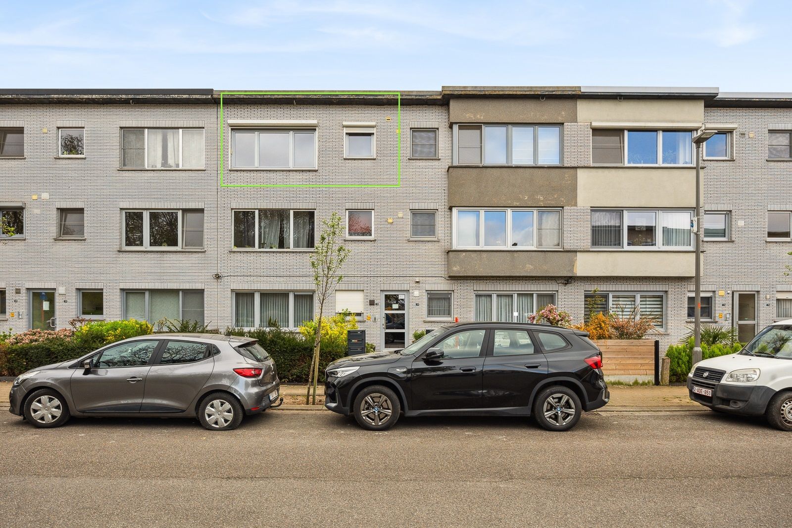 Totaal gerenoveerd appartement met 2 slaapkamers én garagebox met zicht op het groen! foto 13