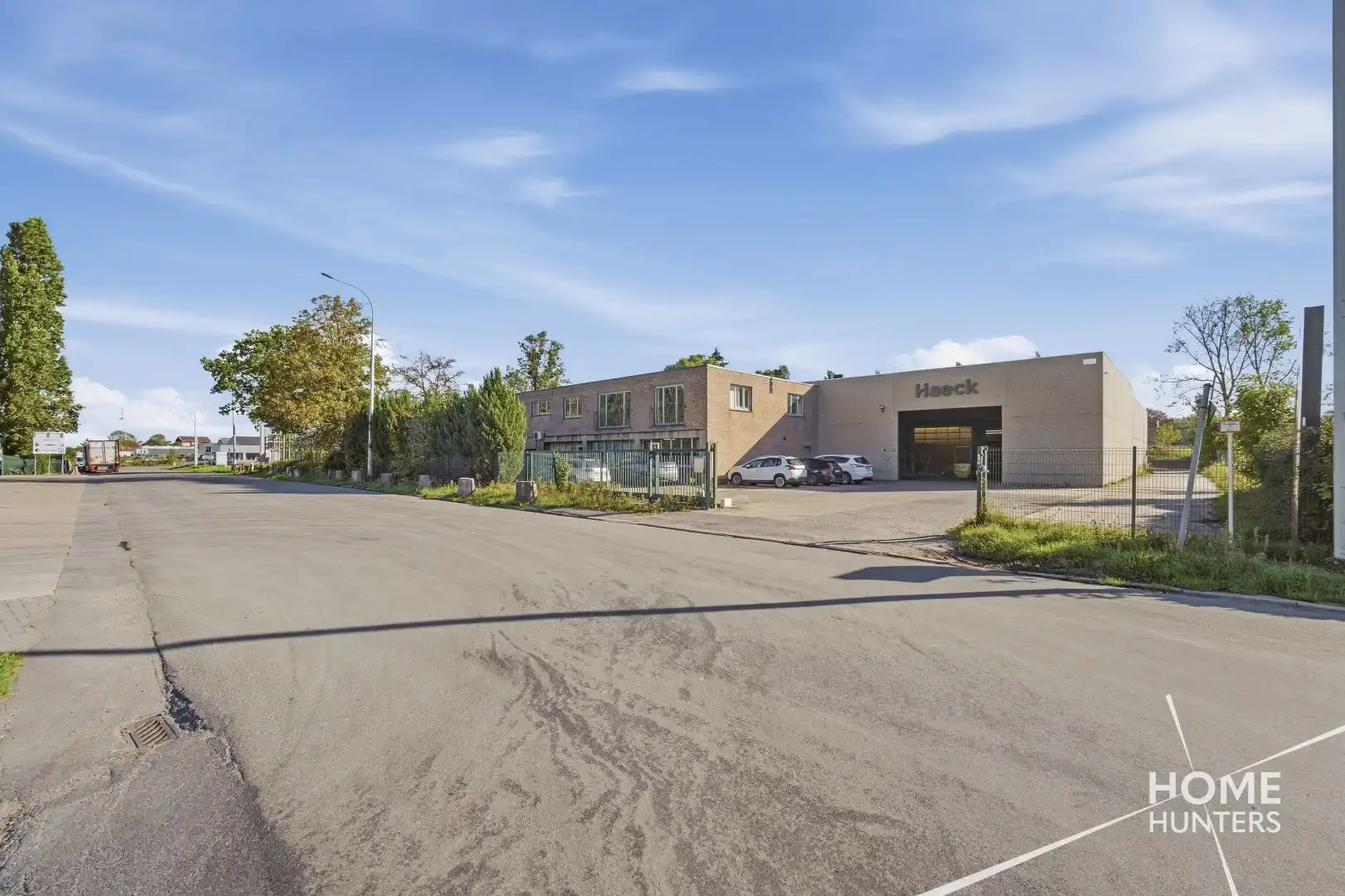 UITZONDERLIJK BEDRIJFSGEBOUW MET 2.268 M² LOODSRUIMTE EN 528 M² KANTOREN IN IEPER foto 47