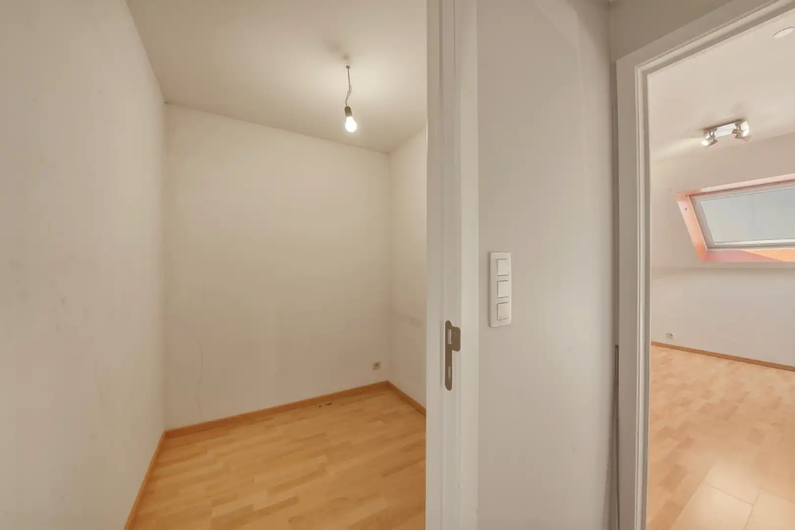 Instapklare energiezuinige woning met 4 slaapkamers, zonnige tuin en garage in Ettelgem foto 20
