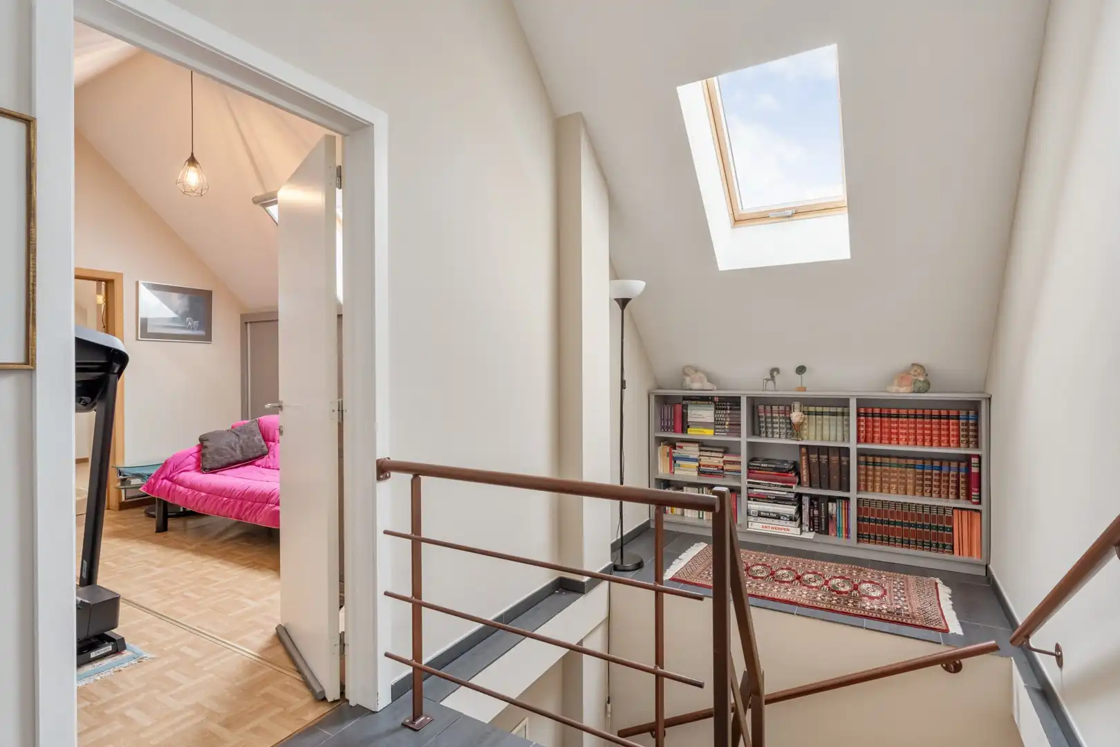 Appartement met 3 of 4 slaapkamers nabij het centrum. foto 21