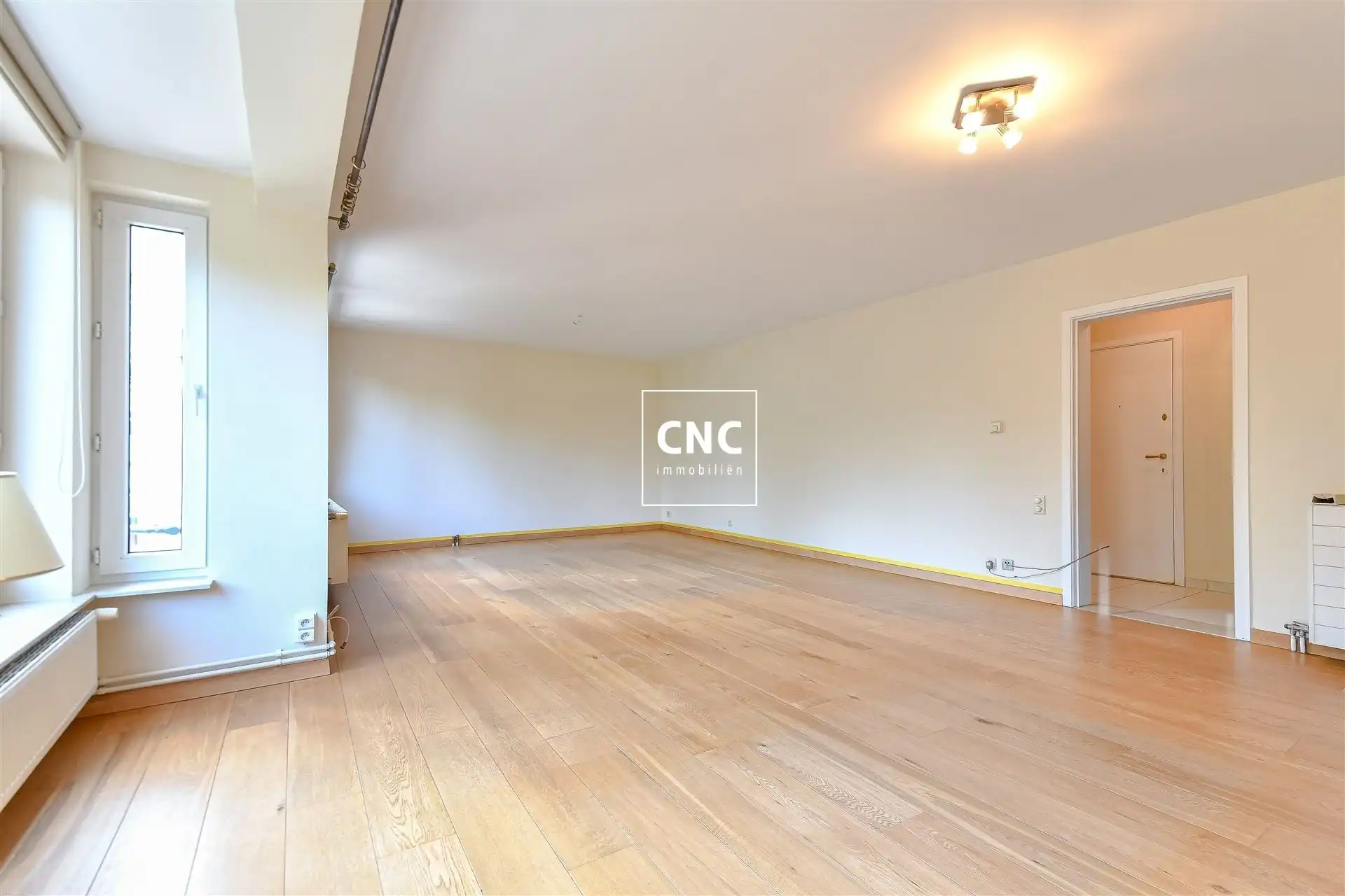 Instapklaar appartement met open zicht-Maurice Lippensplein
 foto 3