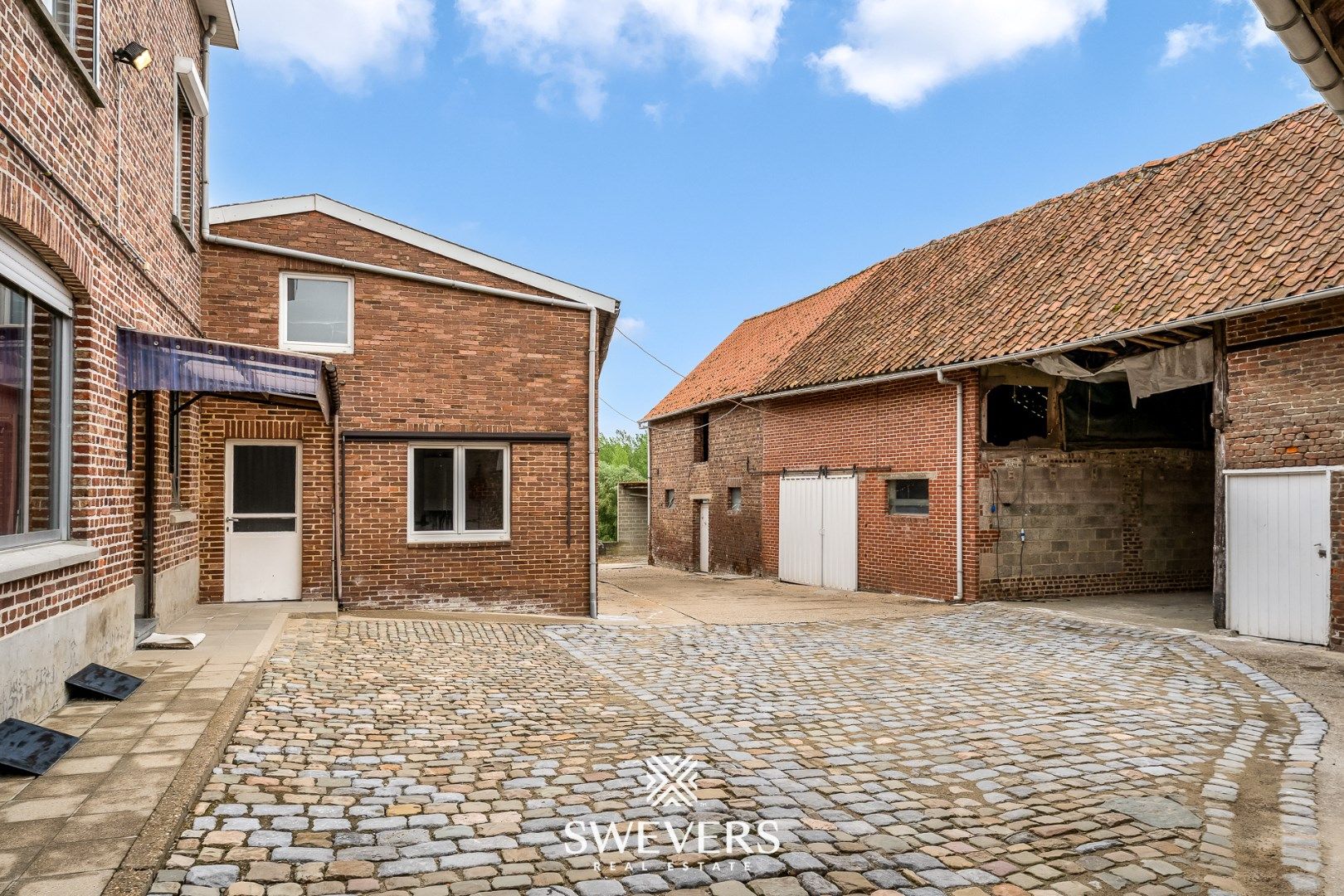 Te renoveren hoeve met charme op ruim perceel in Wellen foto 19